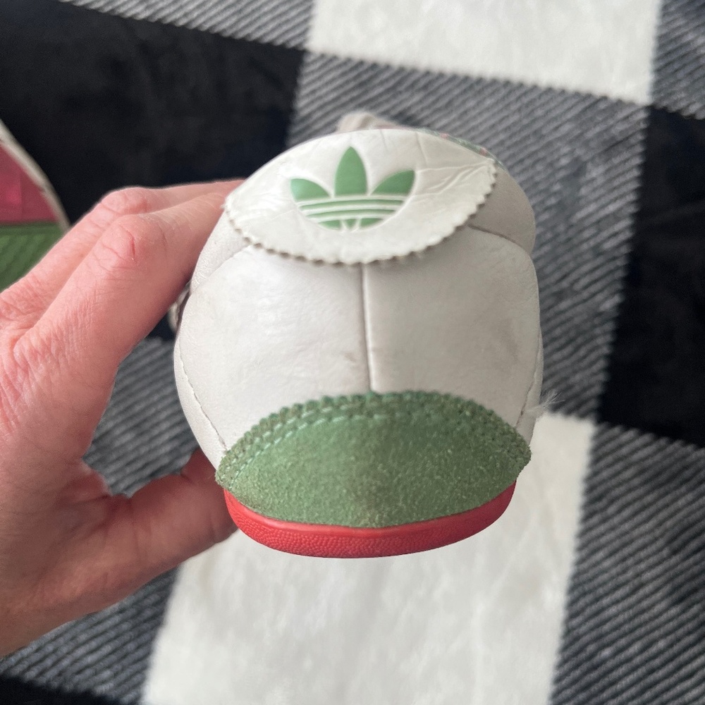 Adidas Leather sneaker